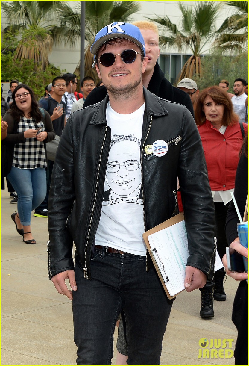 Josh Hutcherson Shows His Support for Bernie Sanders