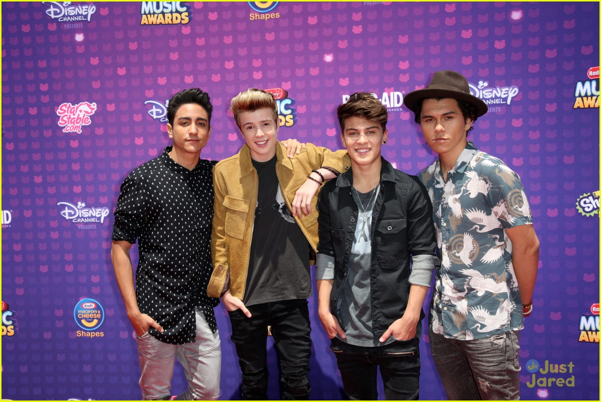 Kara Royster & Asia Monet Ray Hit Up Radio Disney Music Awards 2016