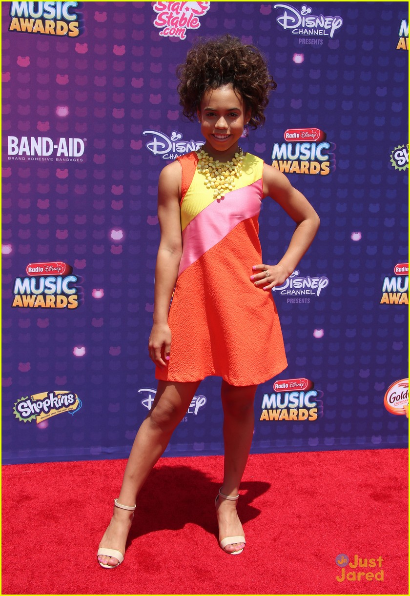 Kara Royster & Asia Monet Ray Hit Up Radio Disney Music Awards 2016