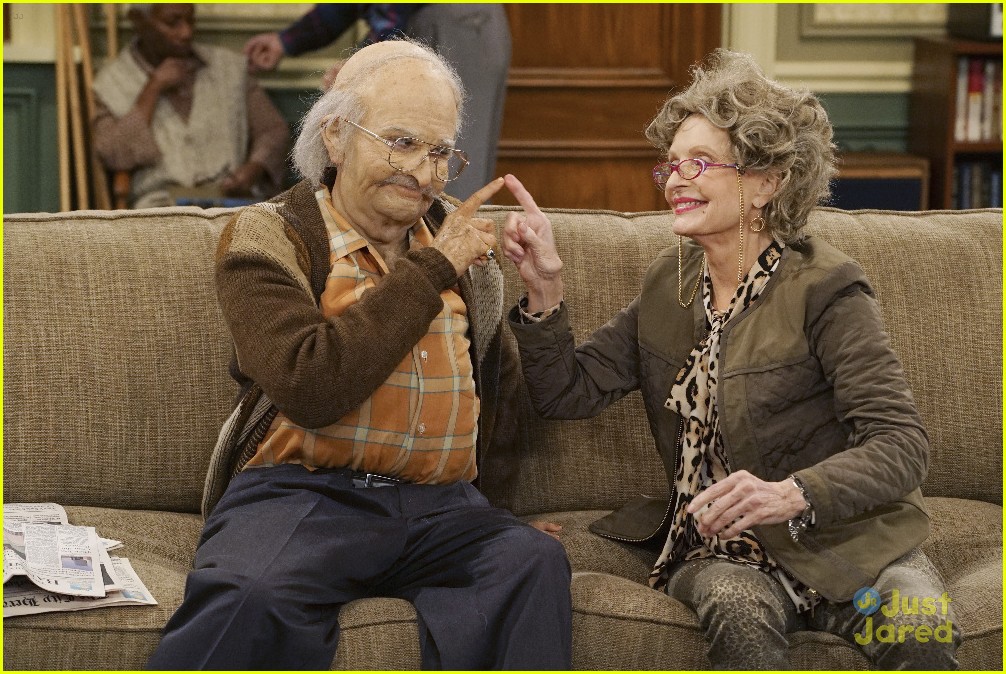 Zendaya Becomes An Old Man on Tonight's 'K.C. Undercover'