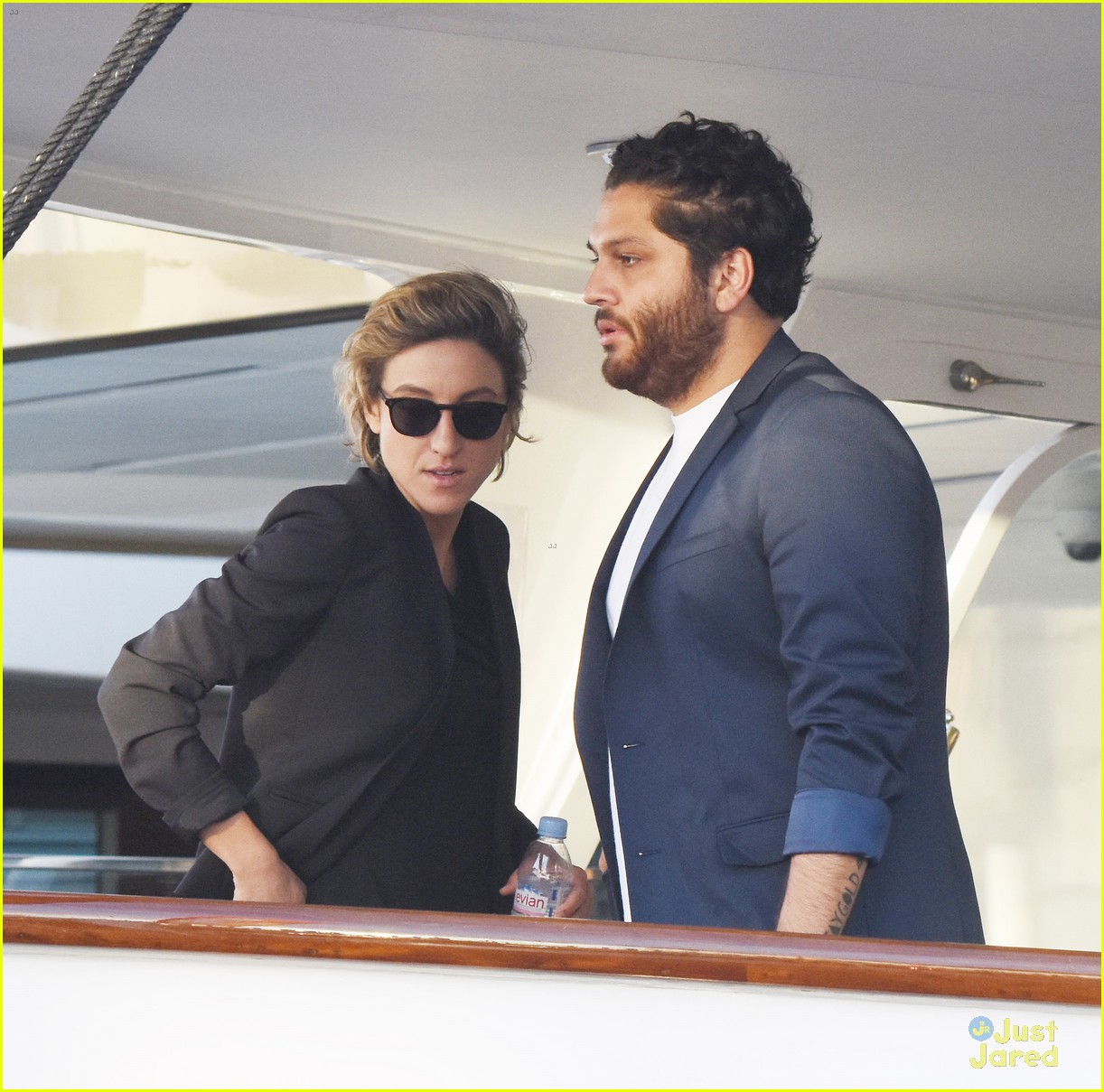 Kristen Stewart Holds Hands With Alicia Cargile at Cannes 2016 Party