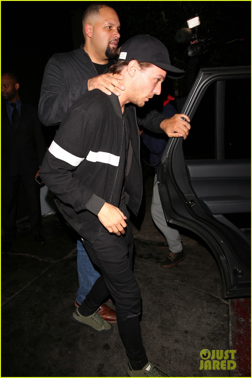 Louis Tomlinson Grabs Dinner at the Nice Guy