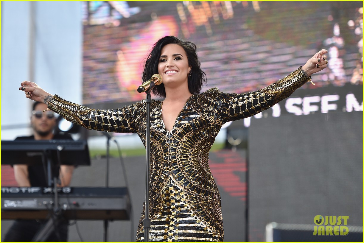 Demi Lovato Slays Performance at Wango Tango 2016