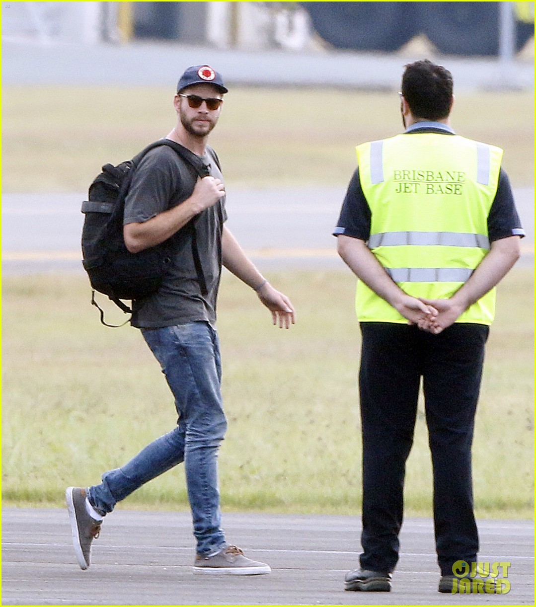 Miley Cyrus & Liam Hemsworth Continue Their Time Down Under!