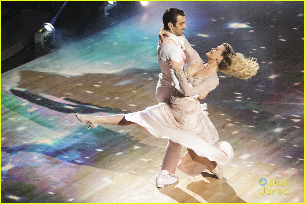 Vanessa Marano & Katie Leclerc Support Nyle DiMarco at 'Dancing With The Stars'