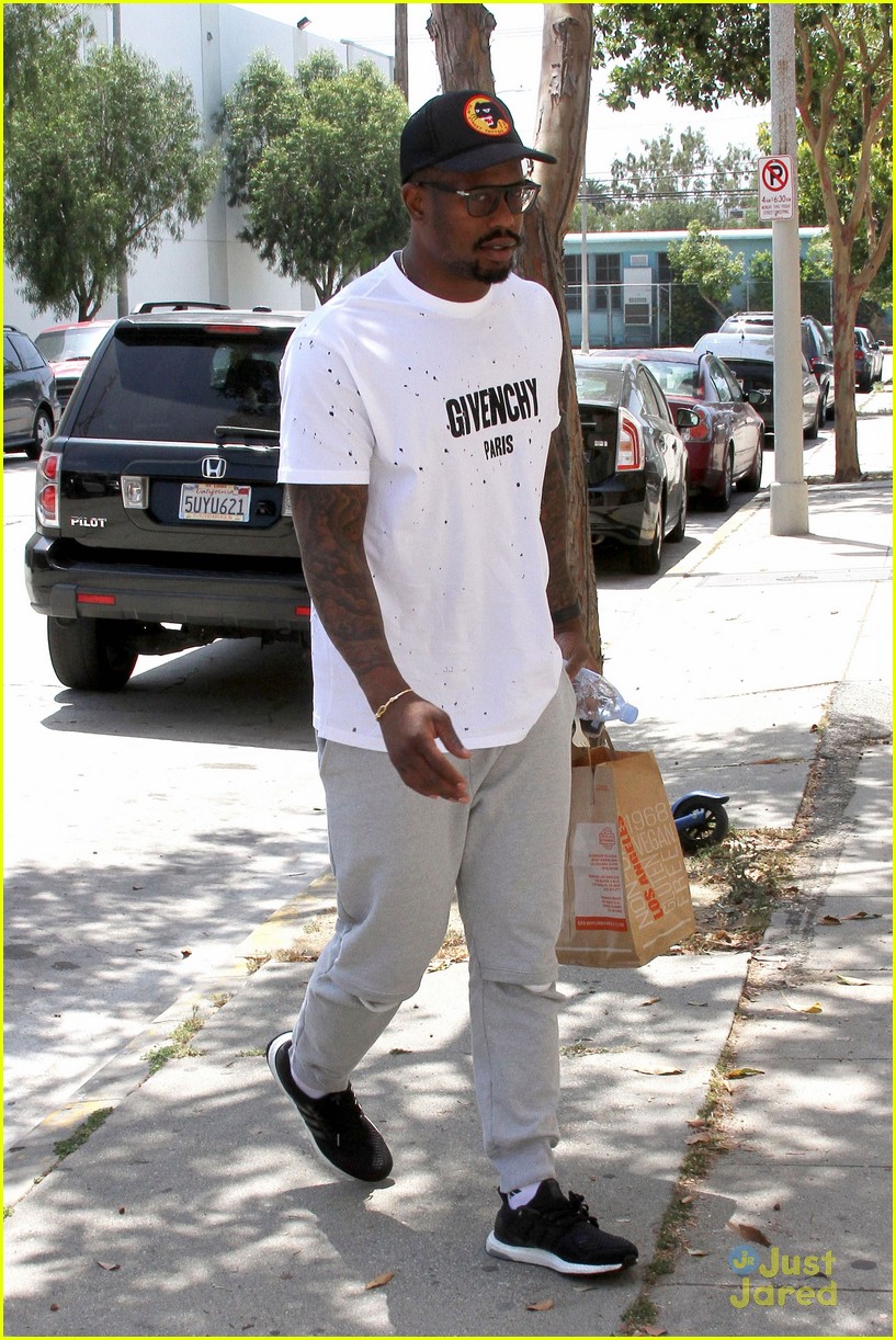 Sharna Burgess & Antonio Brown Throw Out First Pitch at Dodgers Game