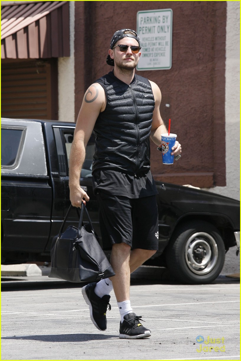 Sharna Burgess & Antonio Brown Throw Out First Pitch at Dodgers Game