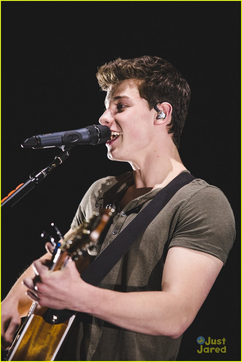Shawn Mendes' Mom Freaks Out When He Mentions Moving Out