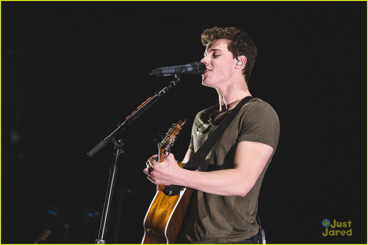 Shawn Mendes' Mom Freaks Out When He Mentions Moving Out