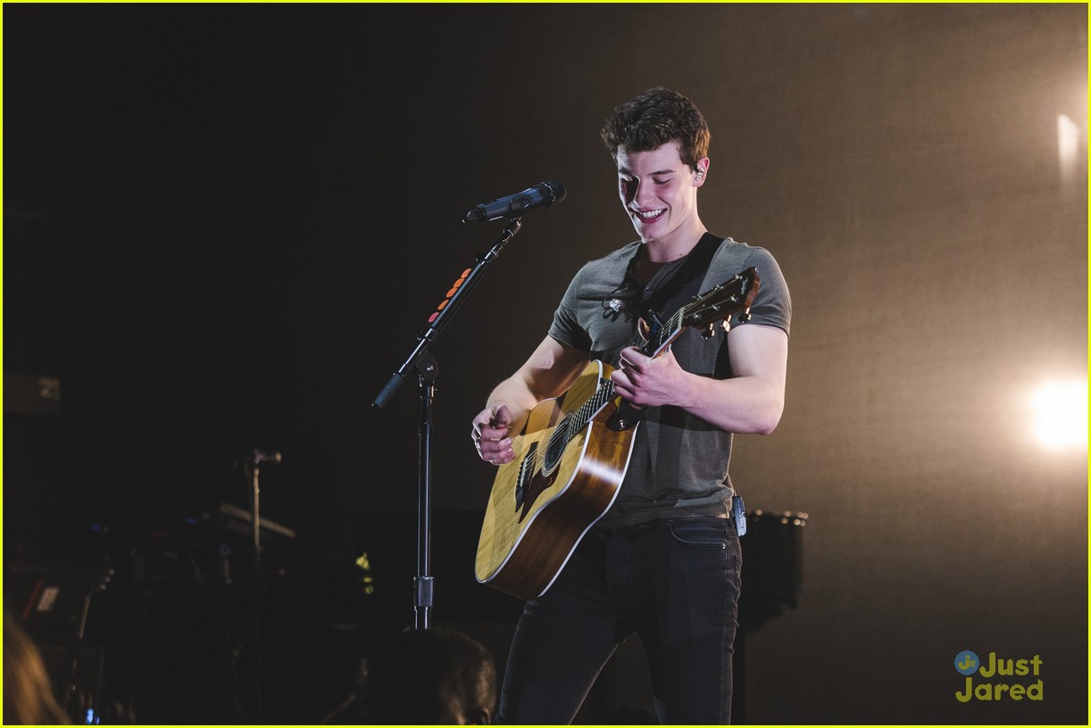 Shawn Mendes' Mom Freaks Out When He Mentions Moving Out
