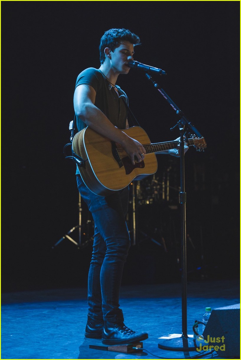 Shawn Mendes' Mom Freaks Out When He Mentions Moving Out