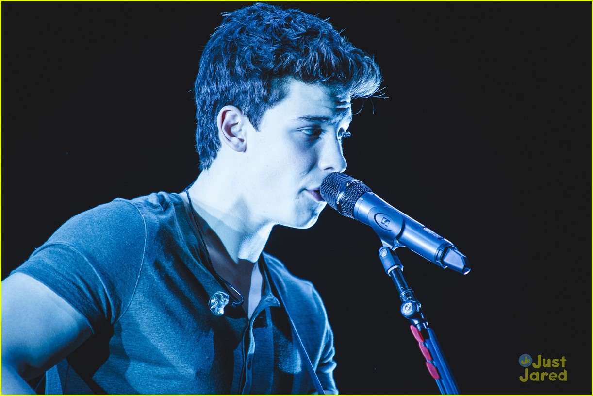 Shawn Mendes' Mom Freaks Out When He Mentions Moving Out