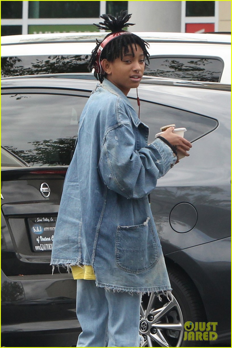 Willow & Jaden Smith Say Happy Mother's Day to Jada