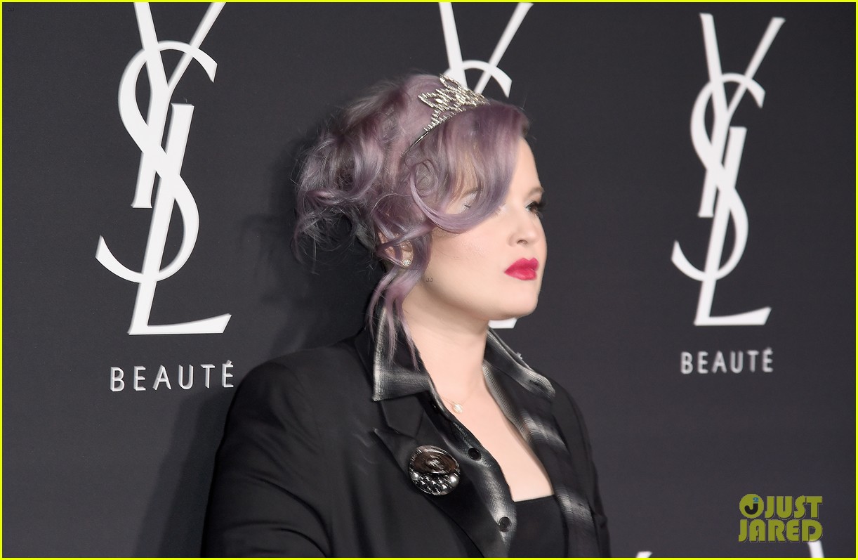 Zoe Kravitz Celebrates Yves Saint Laurent Beauty With Hailee Steinfeld