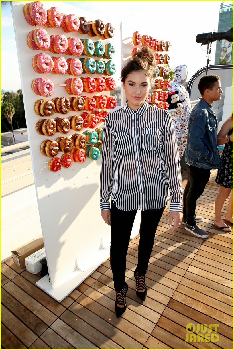 JoJo Siwa Joins 'Bizaardvark' Cast at JJJ's MXYZ Celebration!