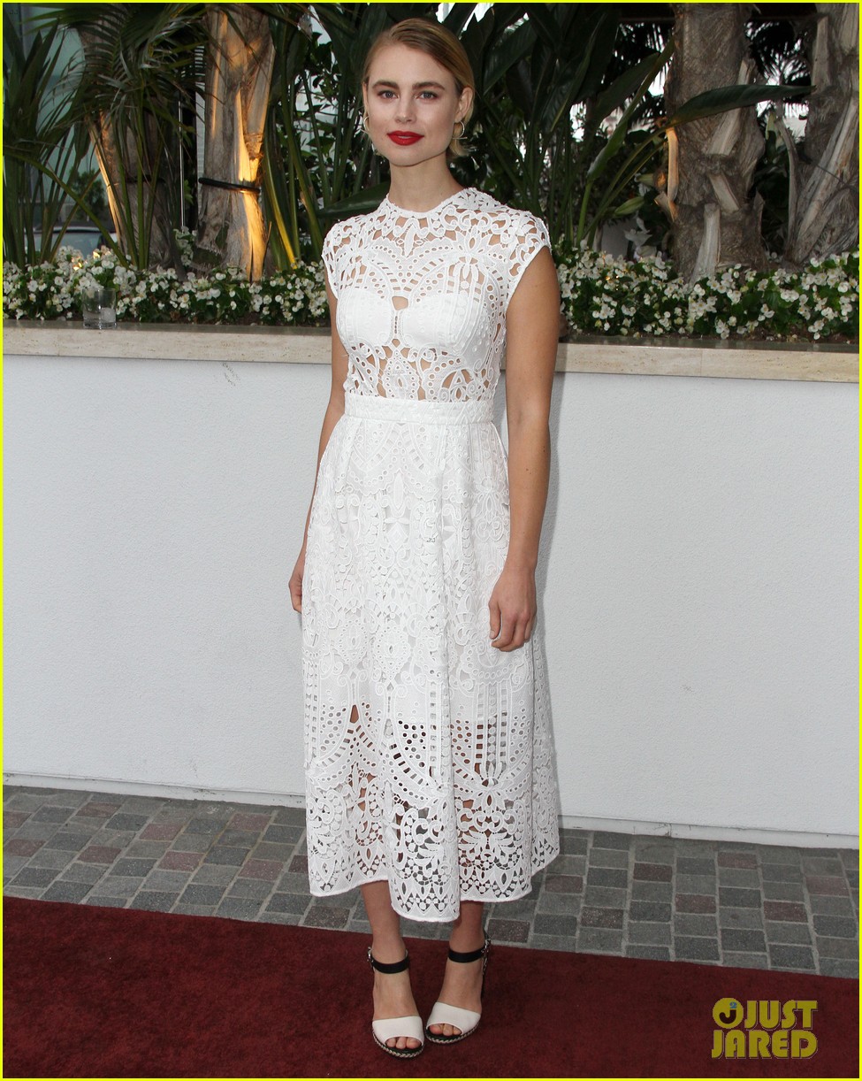 Lucy Fry & Stef Dawson Represent Australians At Heath Ledger Scholarship Dinner!