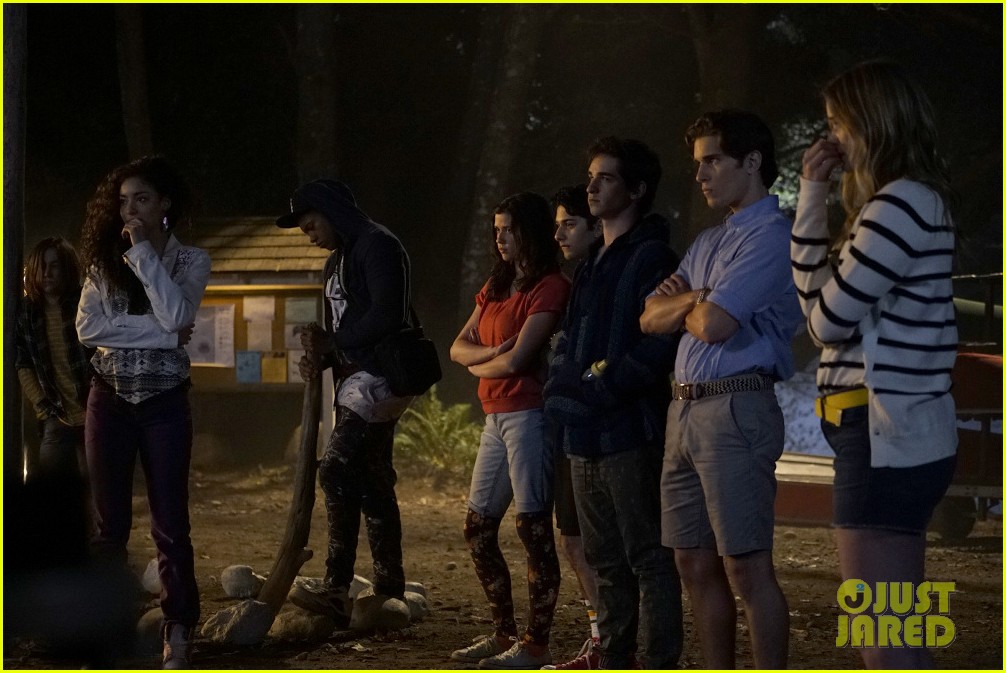 'Dead of Summer' Finally Premieres Tonight!