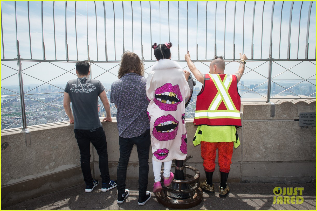 Joe Jonas & Model Eileen Kelly Cycle City Streets Together