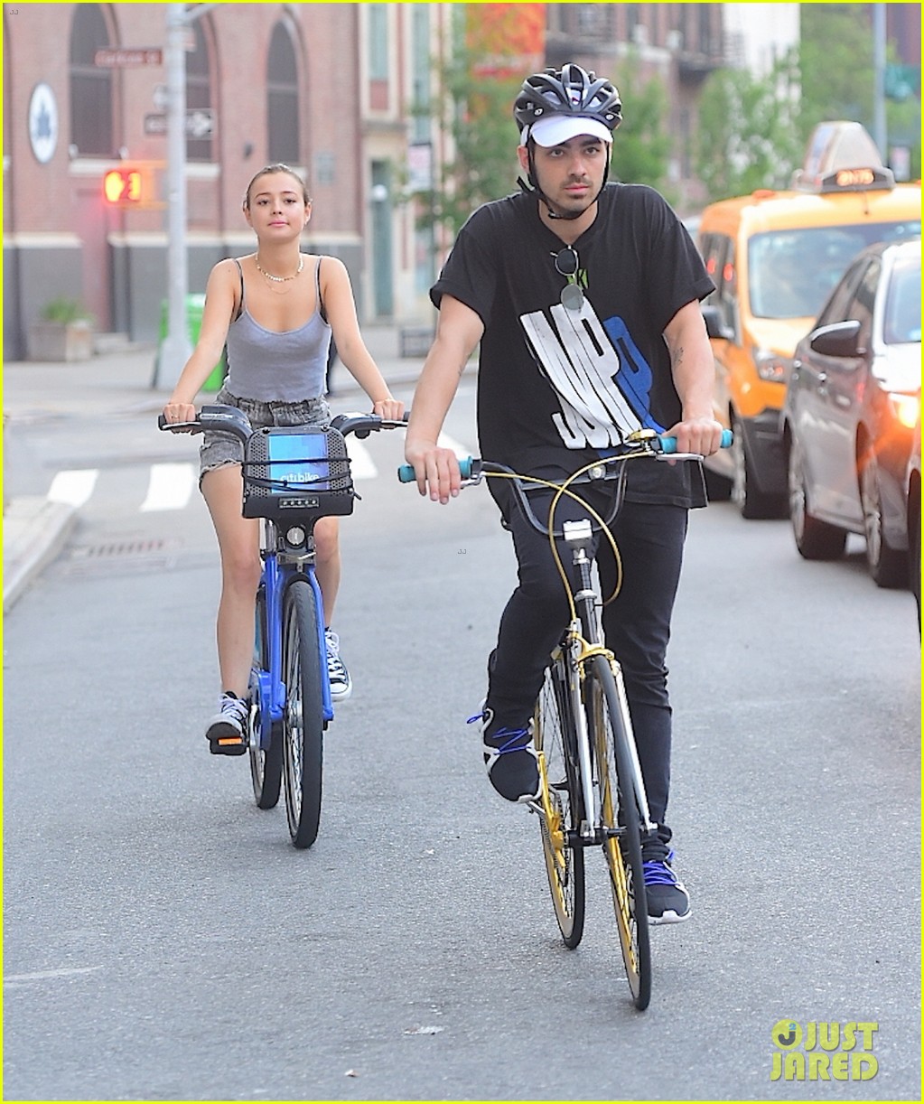 Joe Jonas & Model Eileen Kelly Cycle City Streets Together