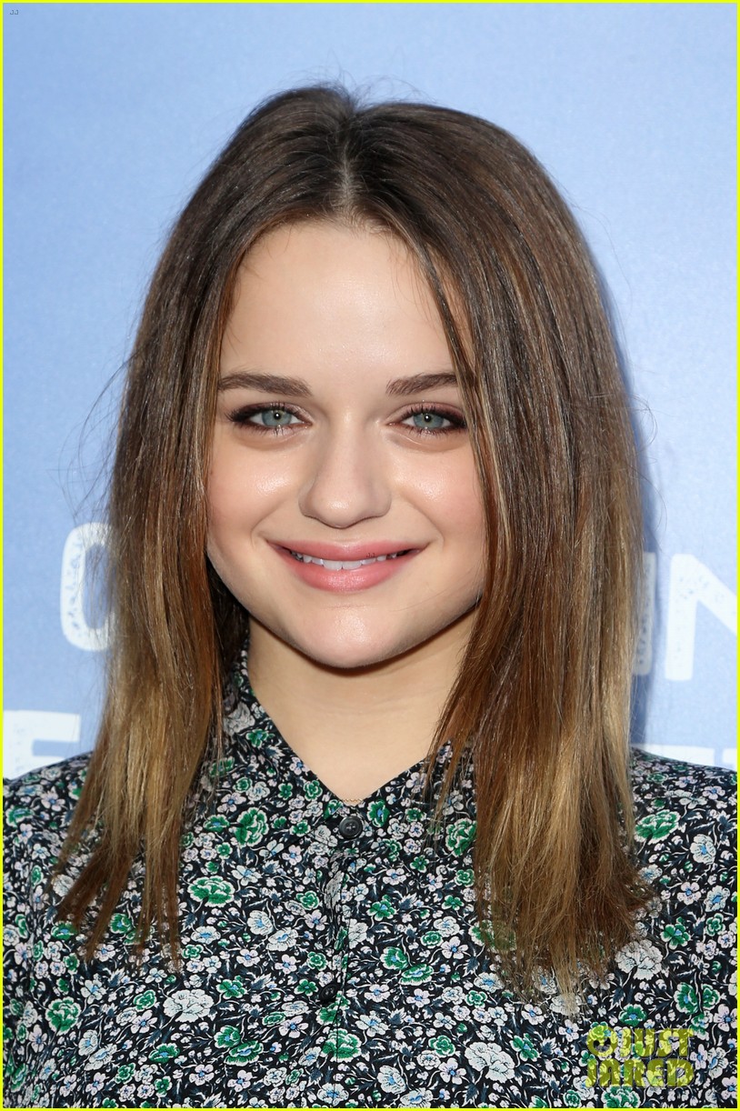 Joey King Supports BFF Annalise Basso At 'Captain Fantastic' Premiere!