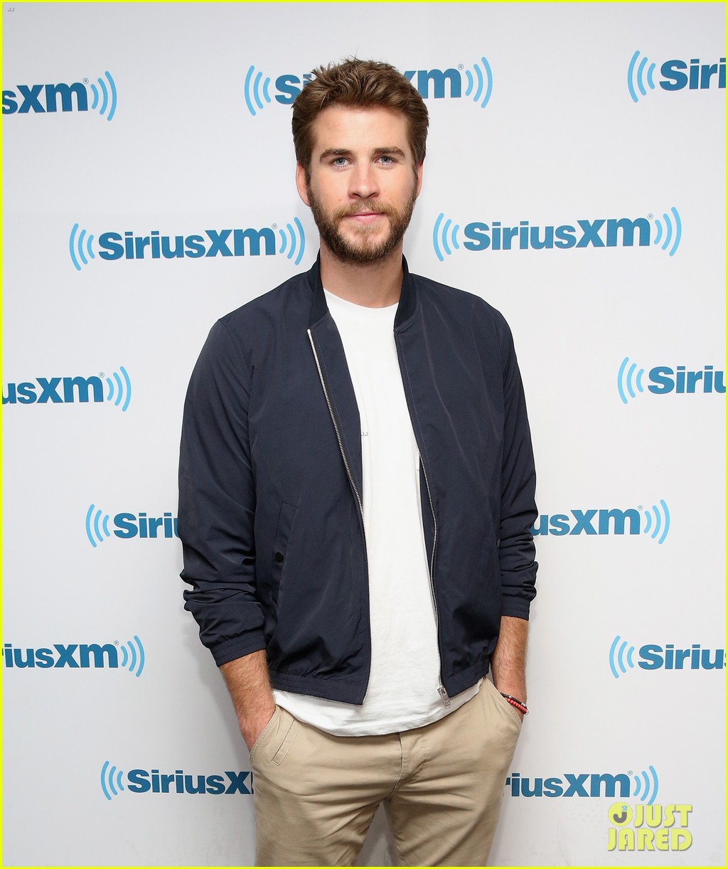 Liam Hemsworth & Miley Cyrus Get to Work in NYC After Date Night