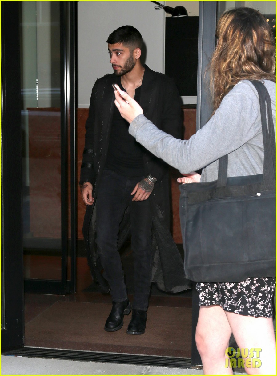 Zayn Malik Spotted Leaving Gigi Hadid's NYC Apartment