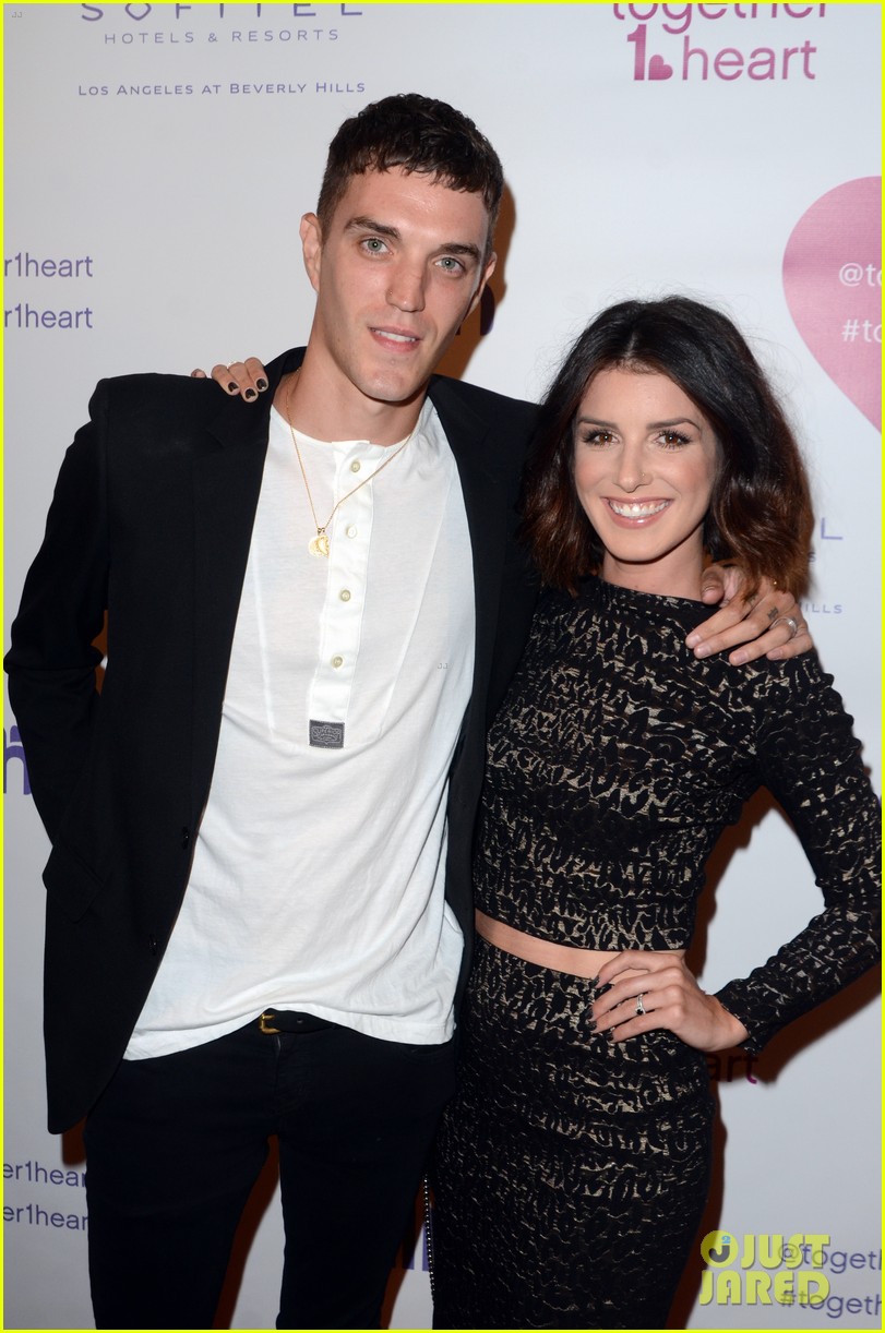 AnnaLynne McCord Gets Shenae Grimes' Support at Charity Launch