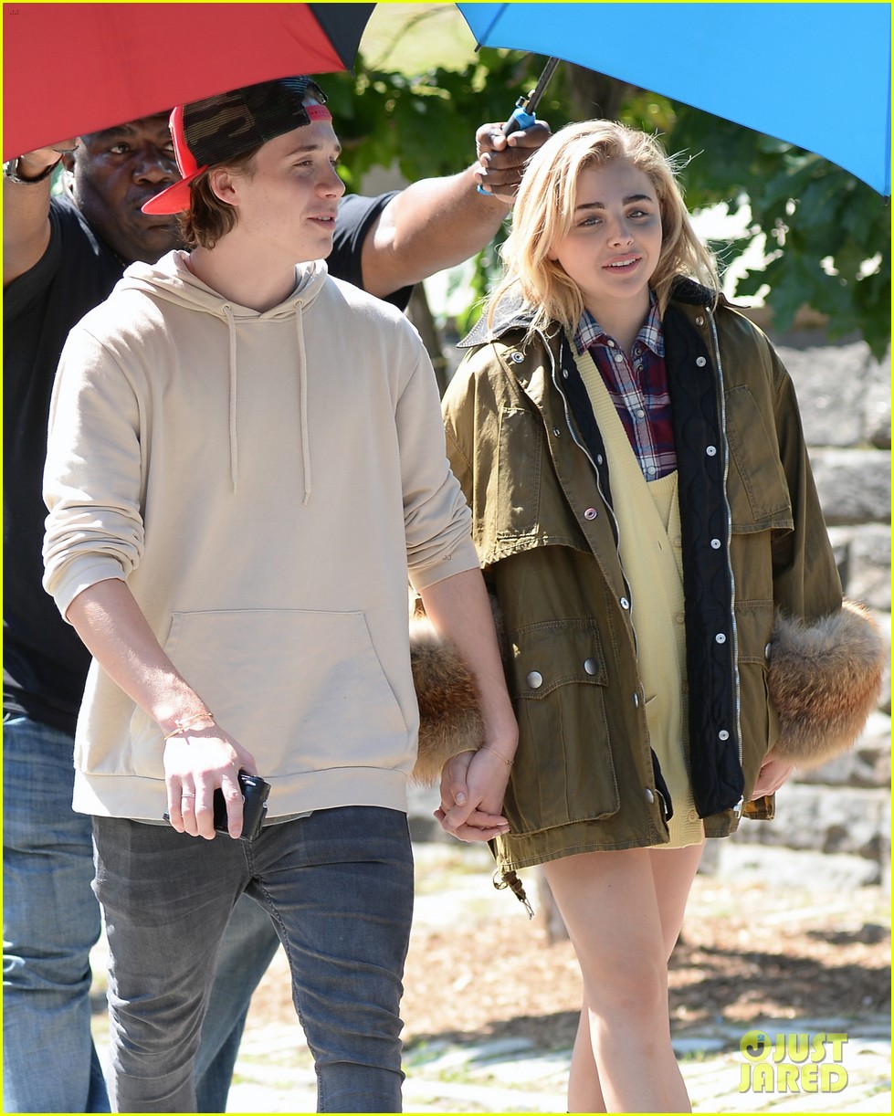 Chloe Moretz & Brooklyn Beckham Jet Back to L.A. After Her Photo Shoot