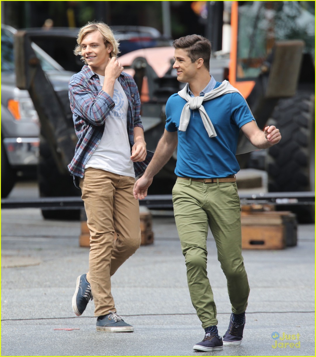 Ross Lynch Fights Markian Tarasiuk on 'Status Update' Movie Set