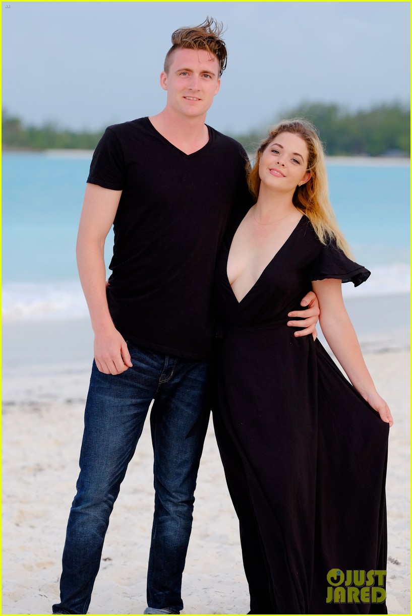 Sasha Pieterse Holds Hands With Fiance Hudson Sheaffer in the Bahamas