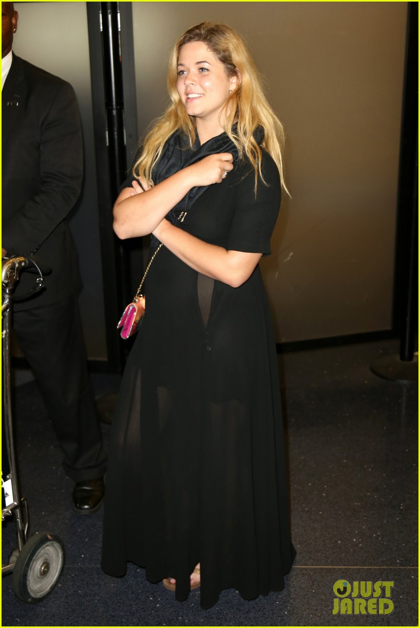Sasha Pieterse Holds Hands With Fiance Hudson Sheaffer in the Bahamas