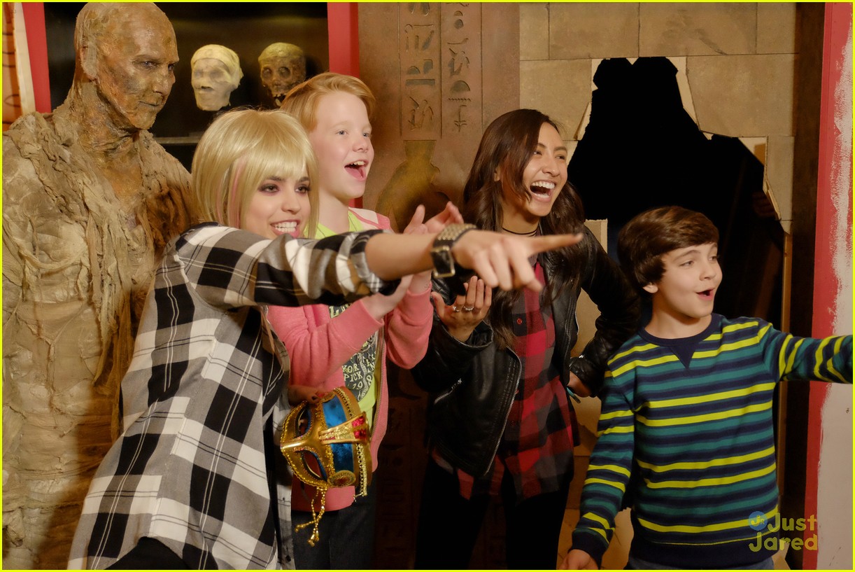 Sofia Carson & Sabrina Carpenter Look Nothing Like Themselves on 'Walk The Prank' (Exclusive)