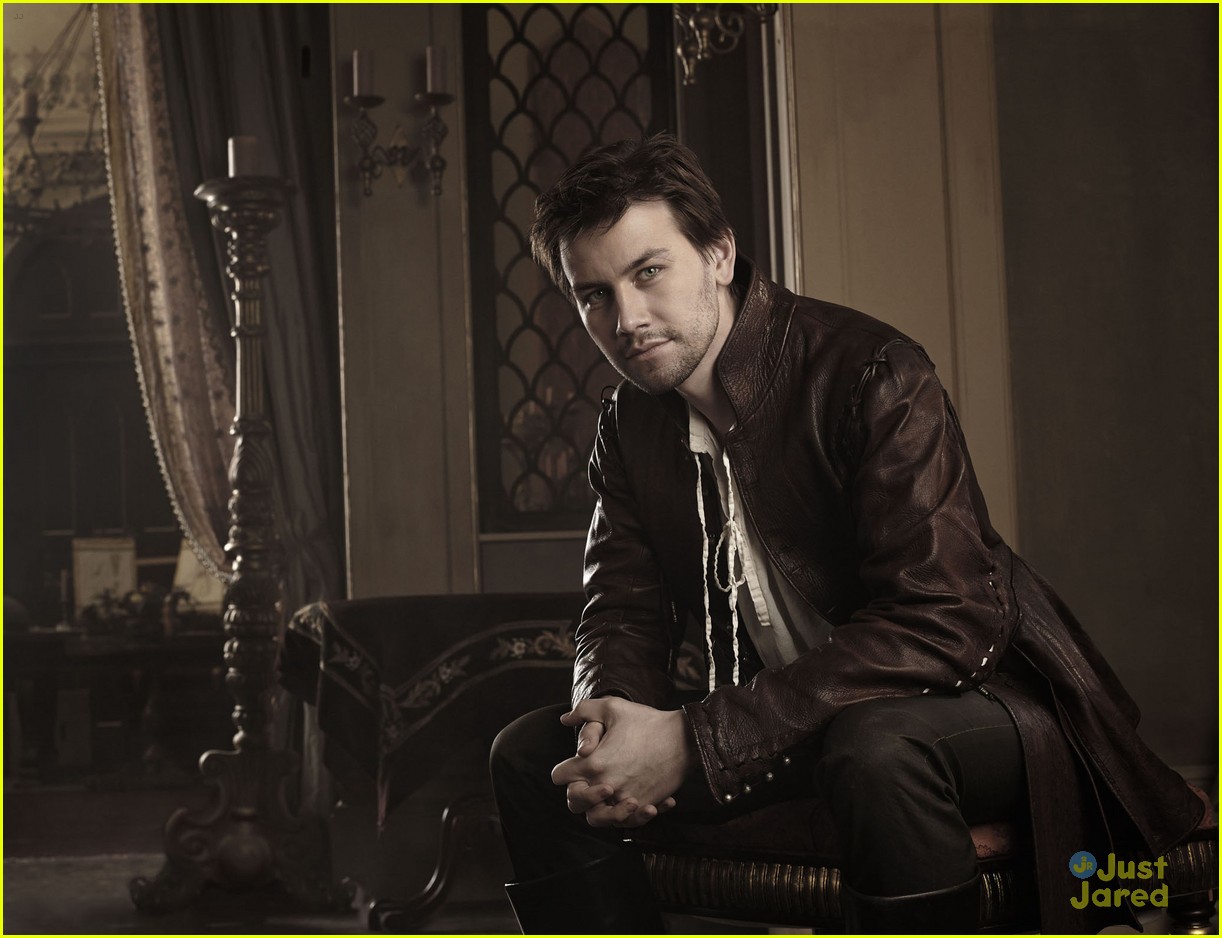 Torrance Coombs Opens Up About Leaving 'Reign' & Bash Behind in Reddit AMA