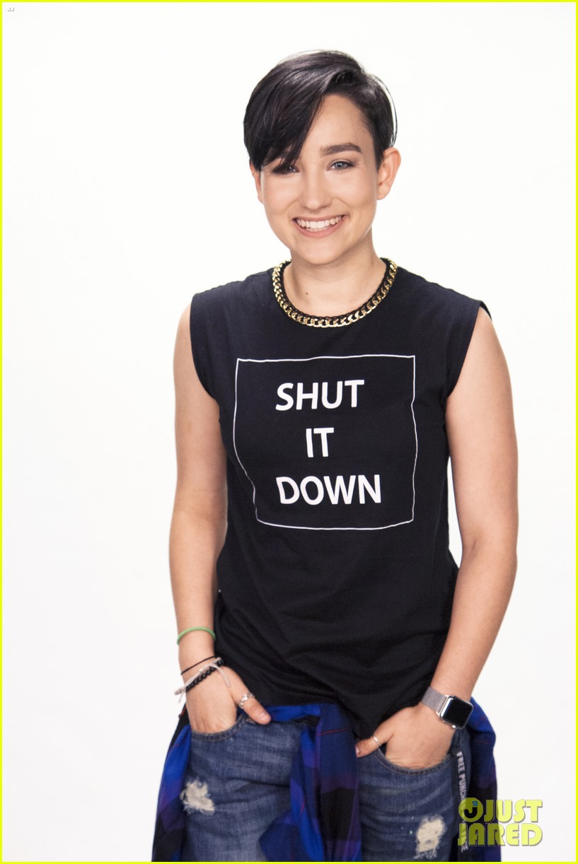 Bex Taylor-Klaus Wants the 'Scream' Killers to Be Noah & Emma!