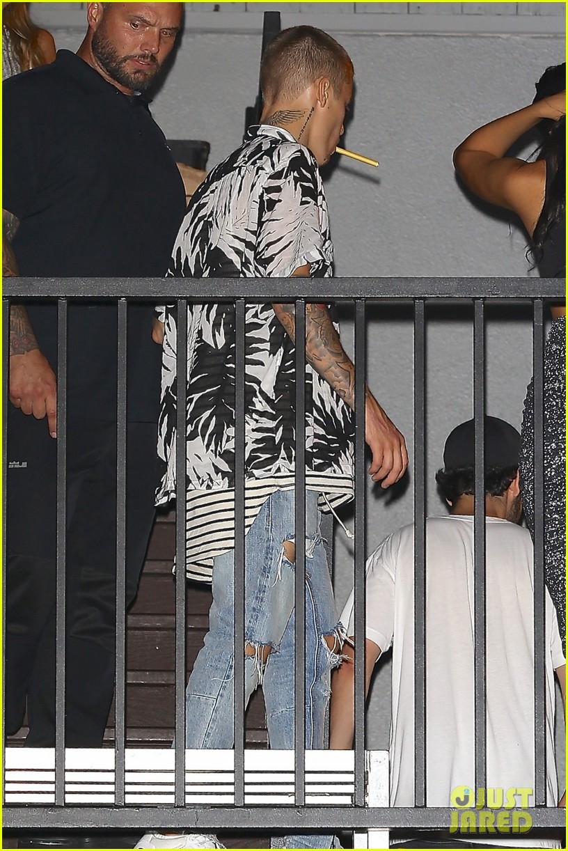 Justin Bieber Takes a Weekend Off from His Tour to Hang Out with Friends!