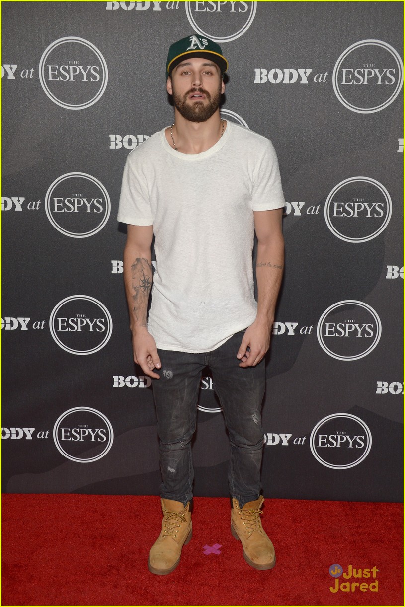 Snow Sport Atheles Chloe Kim & Gus Kenworthy Hit Gifting Suite Ahead of ESPYS 2016