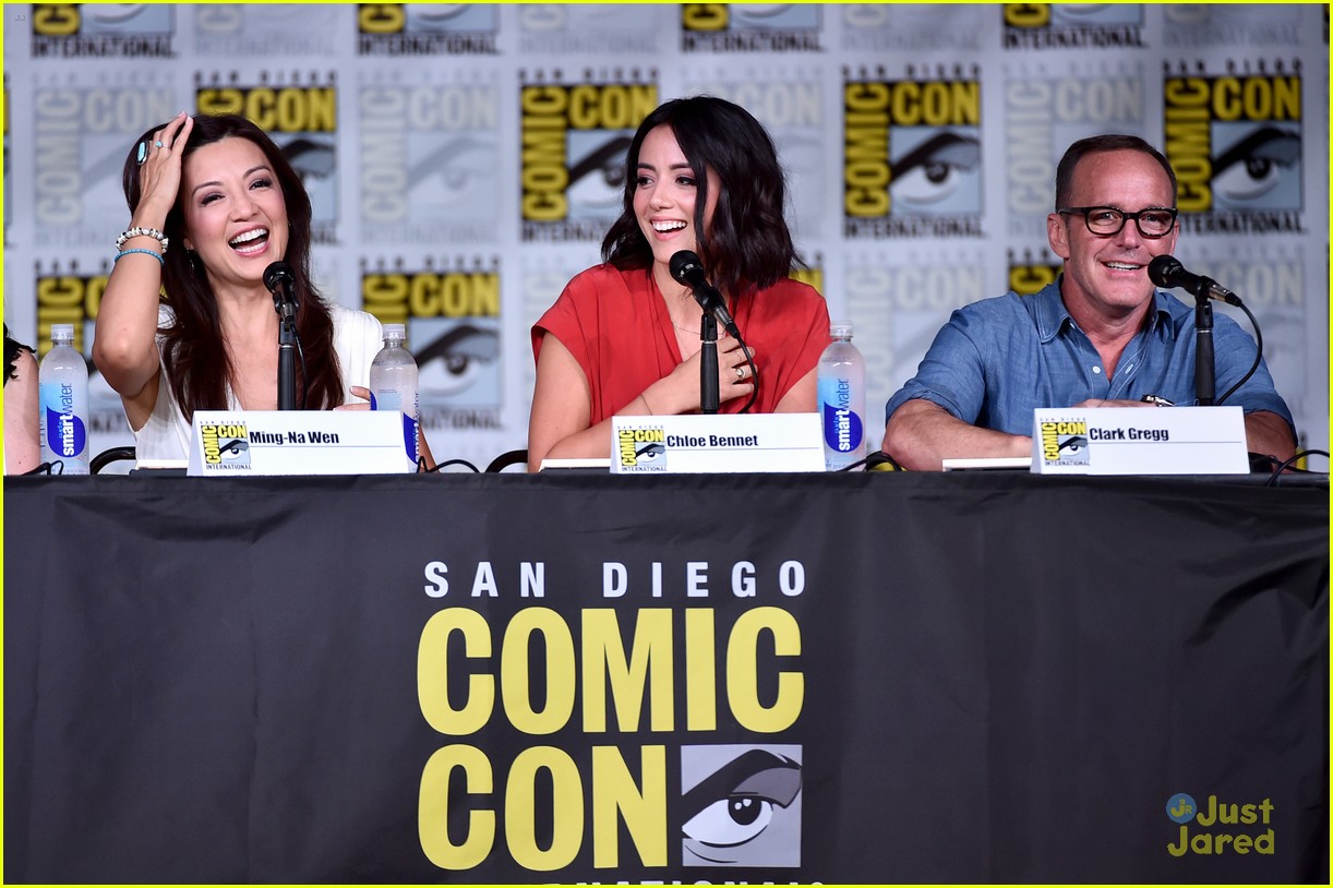 Chloe Bennet & Elizabeth Henstridge Announce 'SHIELD's Ghost Rider at Comic-Con 2016