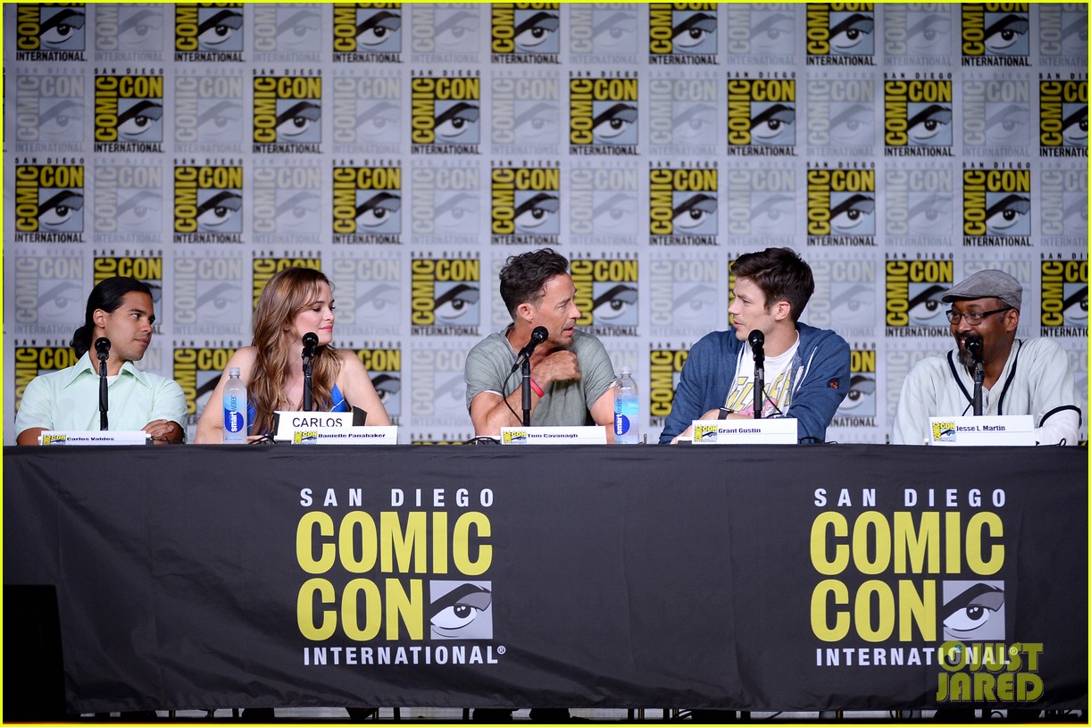 Danielle Panabaker Debuts Engagement Ring at 'Flash' Comic-Con Panel