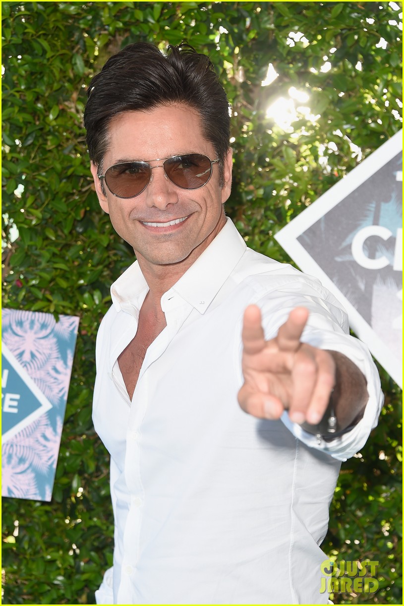 'Fuller House' Cast Wins Big at Teen Choice Awards 2016!