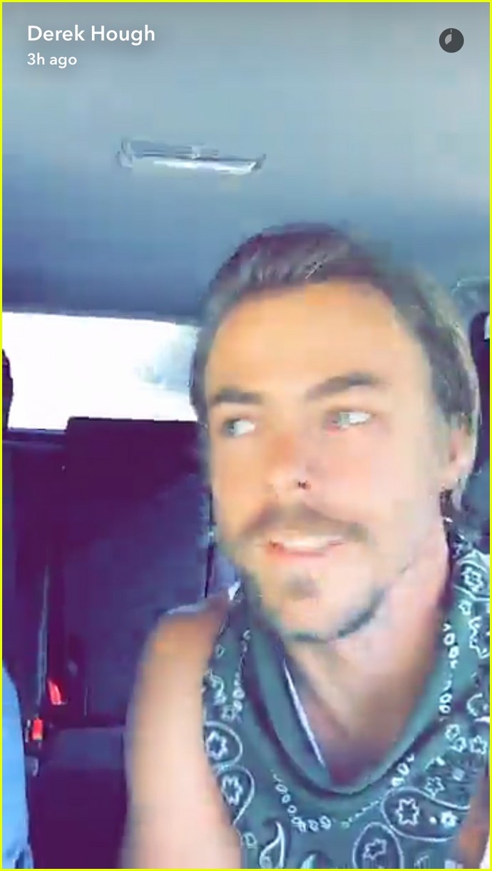 Derek Hough Visits Three National Parks in Three Days, Documents it on Snapchat!