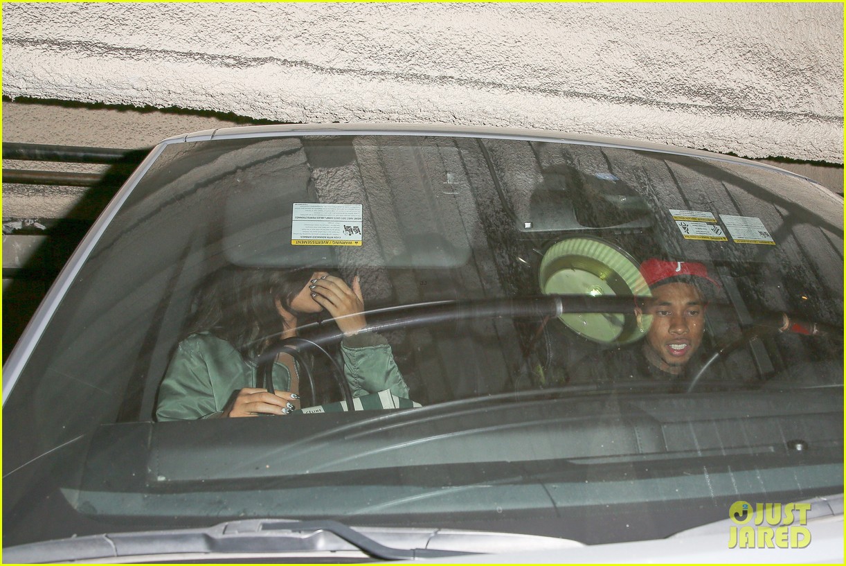 Kylie Jenner & Tyga Enjoy Mid-Week Movie Date!