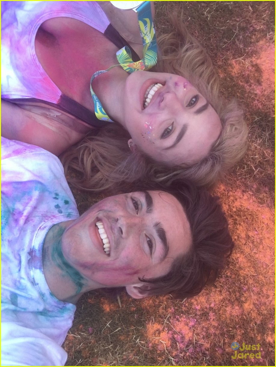 Peyton & Spencer List Participate in a Color Run!