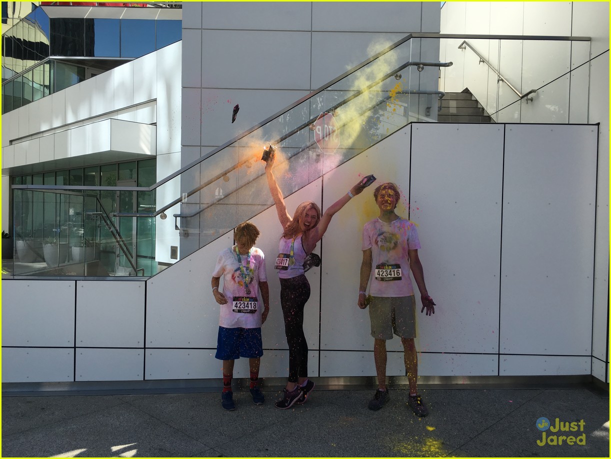 Peyton & Spencer List Participate in a Color Run!