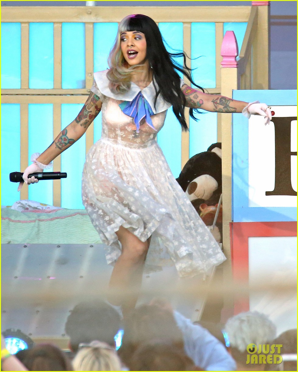 Melanie Martinez Performs 'Pity Party' on 'Kimmel' (Video)
