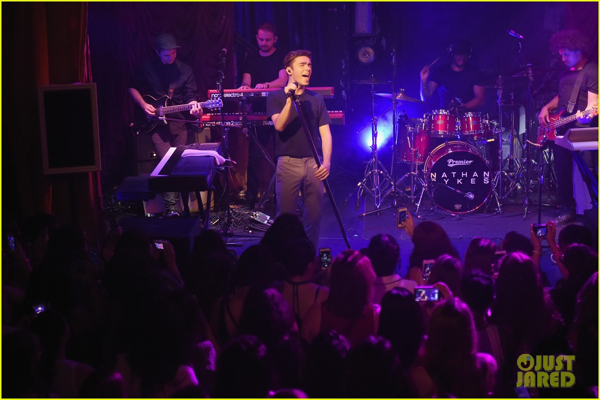 Nathan Sykes Announces Title of Debut Solo Album - 'Unfinished Business'