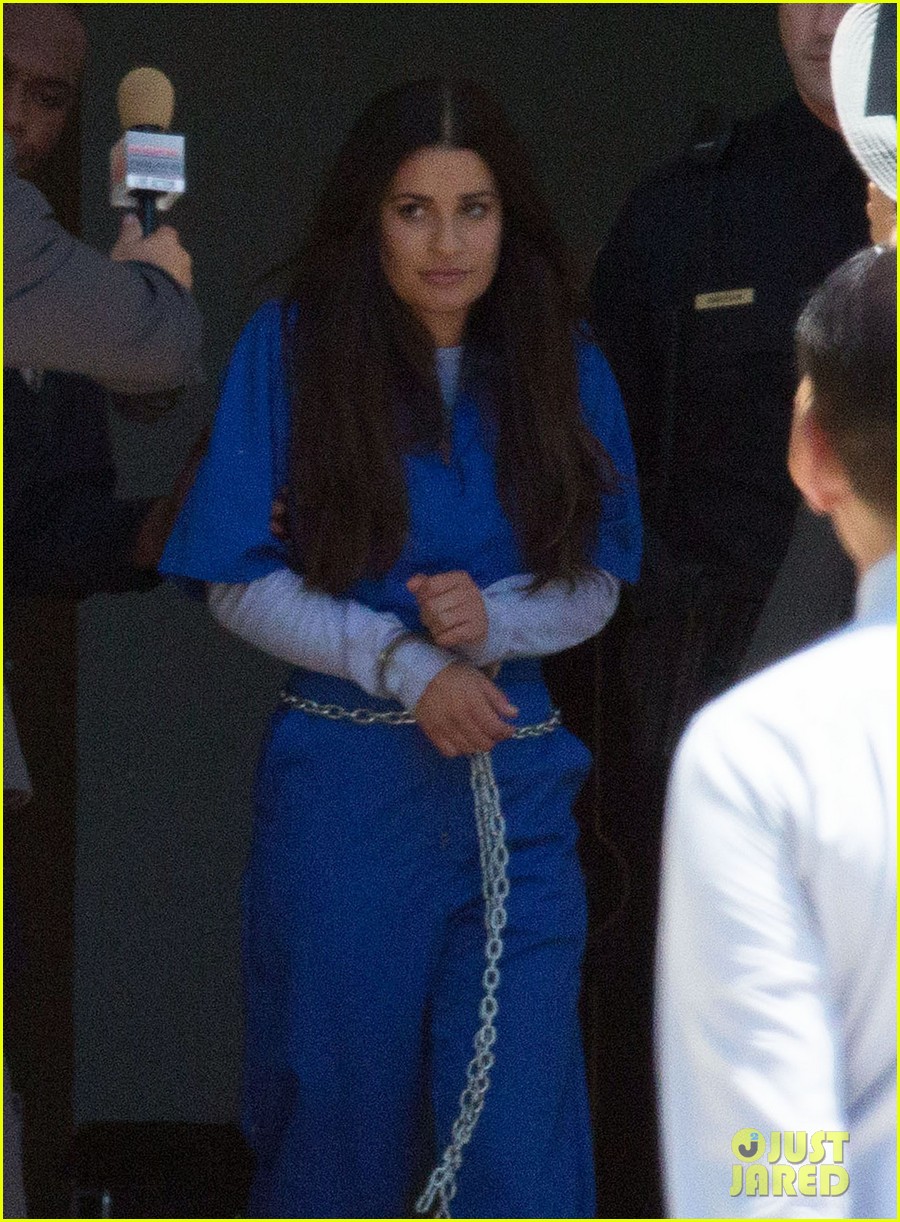 Emma Roberts Returns to Set of 'Scream Queens' Season 2!