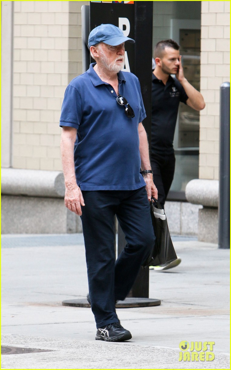 Saoirse Ronan Was 'Born To Be On The Stage', Crucible Director Says