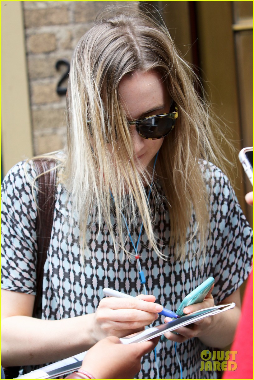 Saoirse Ronan Was 'Born To Be On The Stage', Crucible Director Says