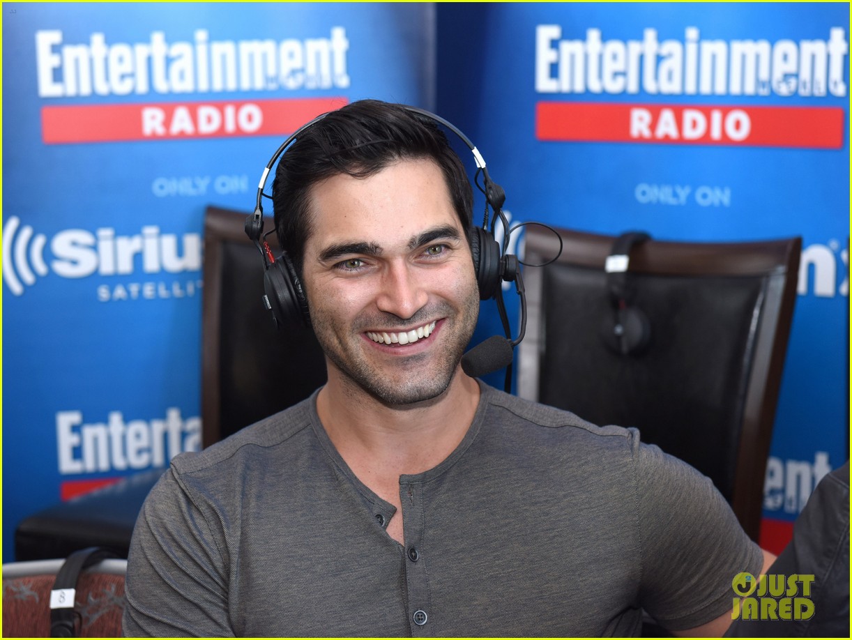 Tyler Hoechlin Joins Melissa Beniost & 'Supergirl' Cast at Comic-Con