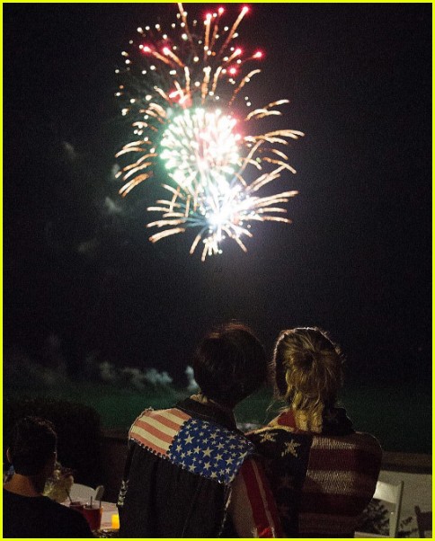 Taylor Swift & Tom Hiddleston Couple Up in Cute Photo With Blake Lively & Ryan Reynolds!